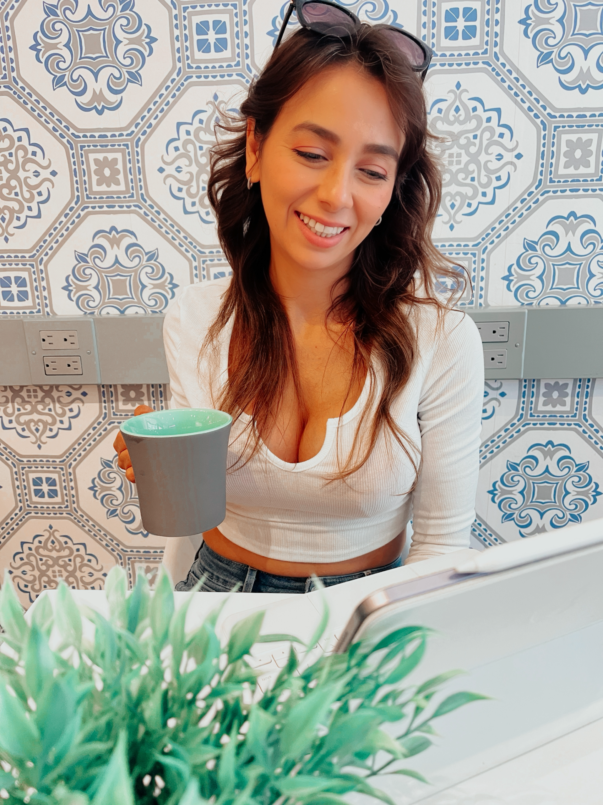 A Day in My Life as a Health and Wellness Coach (VLOG)