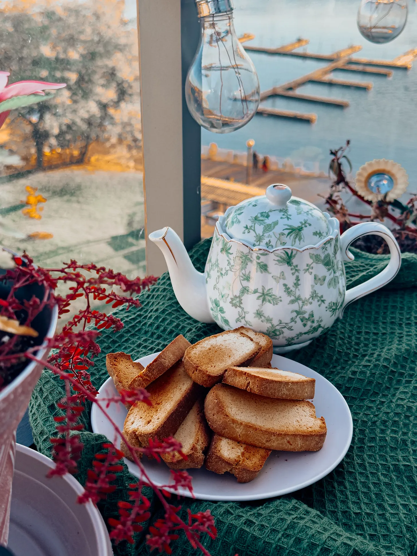 Biscotti de Amêndoas com Proteína: Crocância, Sabor e um Chá na Varanda